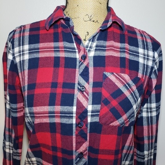 Woolrich Plaid Flannel Button Down Size S - Picture 2 of 9